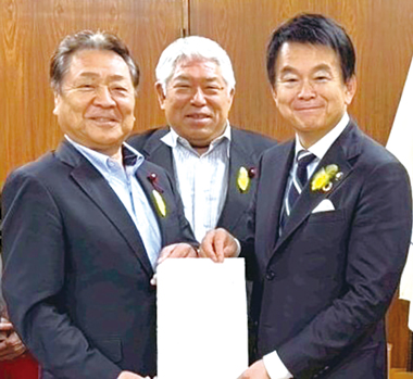 �ً}�\�Z�v�]���𐴐��s���ɒ�o�B���͍�{���Ȓc��